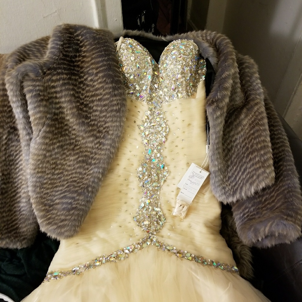 Cream colored mermaid prom dress